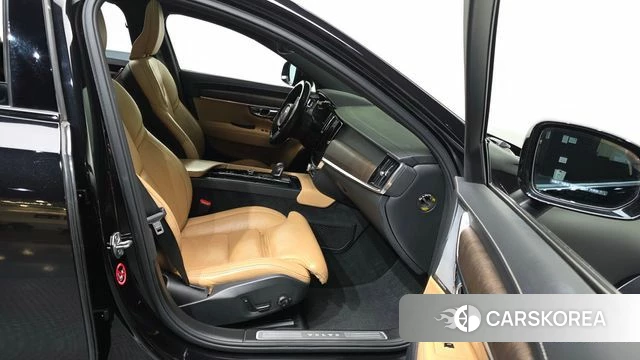 Volvo V90 Cross-Country 2020 Черный из Кореи, фото 2