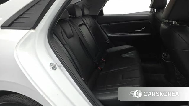 Hyundai Avante (CN7) 2022 Белый из Кореи, фото 2