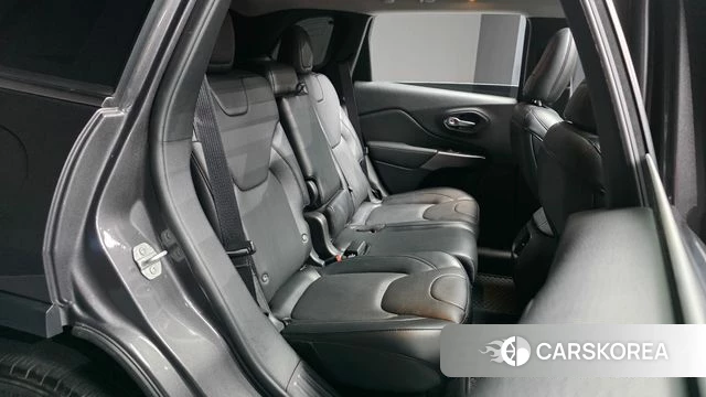 Jeep Cherokee (KL) 2021 Серый из Кореи, фото 2
