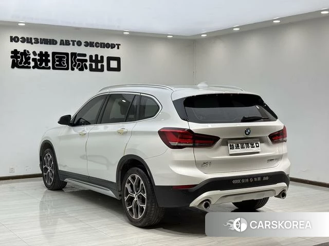 BMW X1 2022 Белый из Китая, фото 2