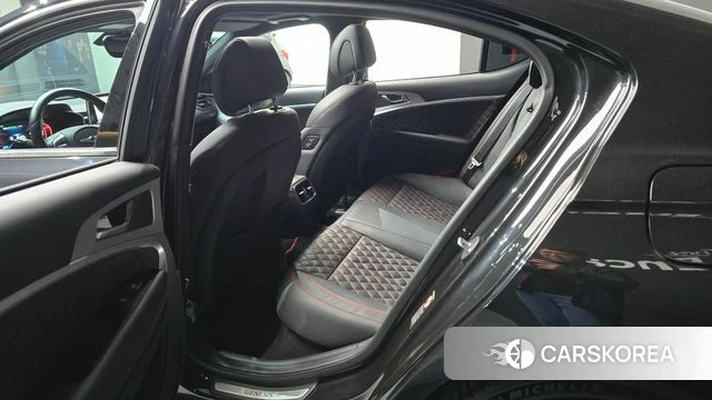 Genesis G70 2019 Черный из Кореи, фото 2