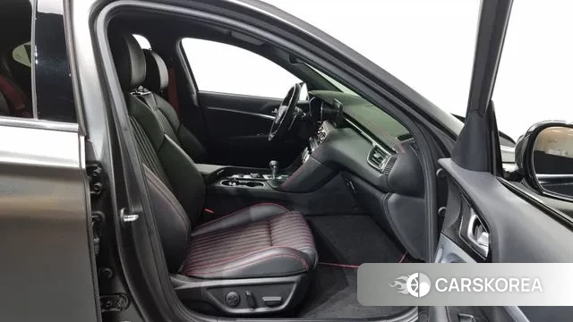 Genesis The New G70 2021 Серый из Кореи, фото 2