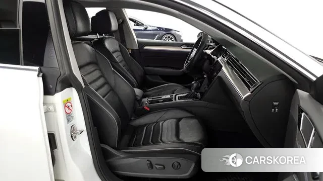 Volkswagen Arteon 2019 Белый из Кореи, фото 2