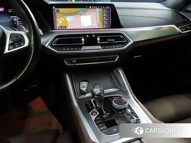 BMW X6 (G06) 2023 Белый из Кореи, фото 2