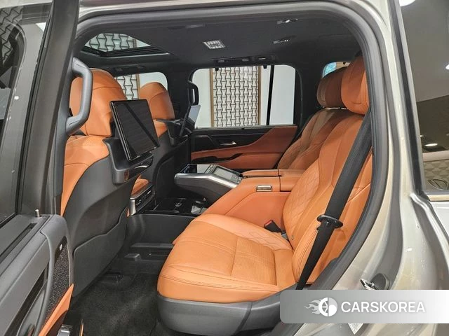 Lexus LX 4th Generation 2025 Серебристо-серый из Кореи, фото 2