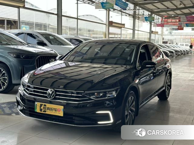 Volkswagen Magotan PHEV 2024 Черный из Китая, фото 2