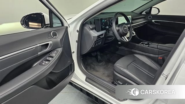 Hyundai Sonata D Edge Hybrid (DN8) 2025 Белый из Кореи, фото 2