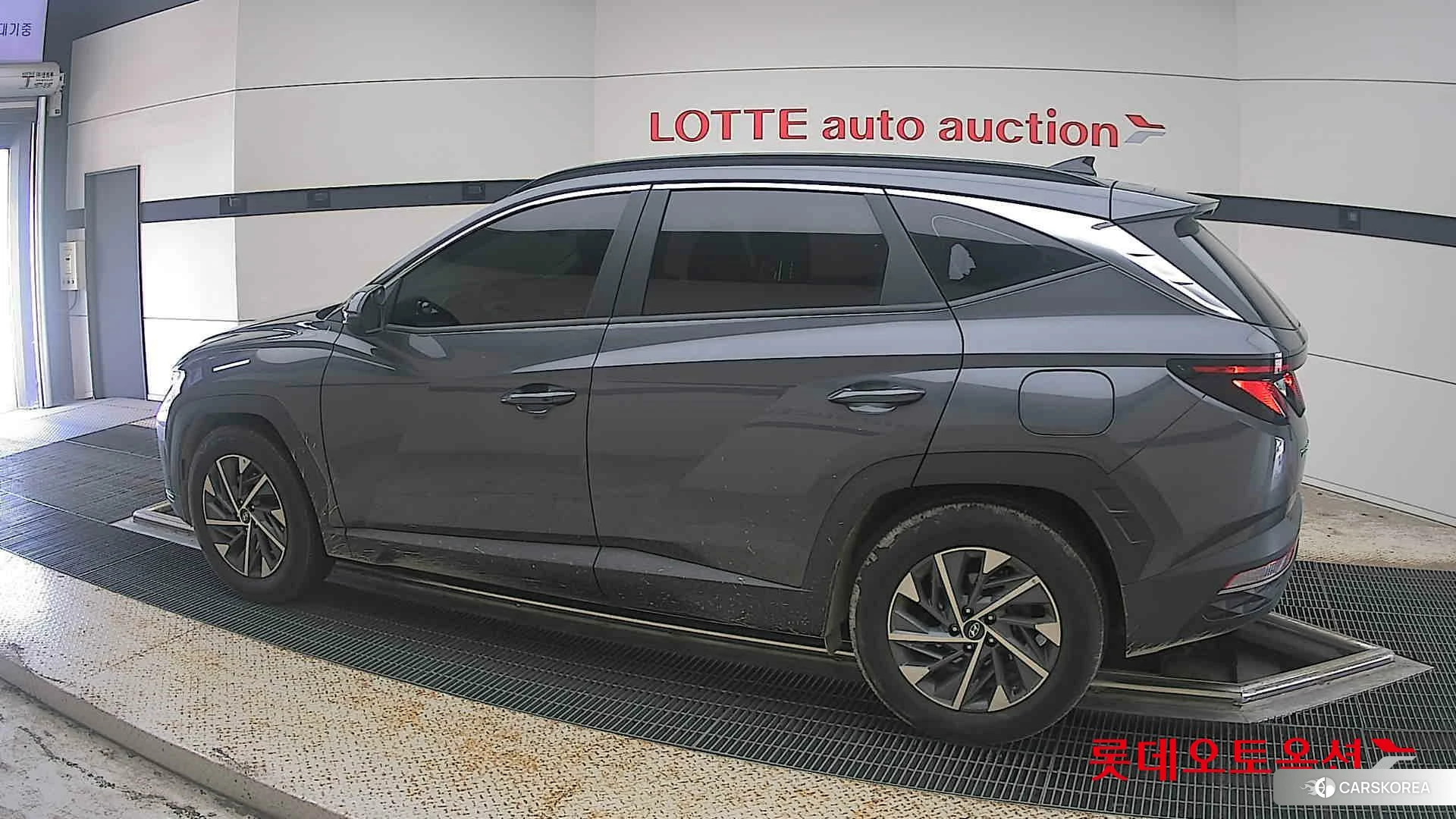 Hyundai Tucson 2022 Titanium Grey Metallic из Кореи, фото 2