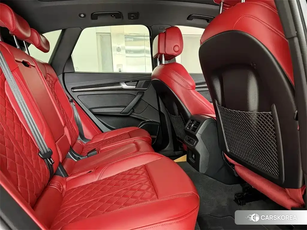 Audi SQ5 2022 Черный из Китая, фото 2