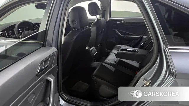 Volkswagen 7th Generation of Jetta 2023 Серебряный из Кореи, фото 2