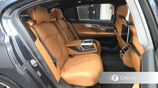 BMW 7 Series (G11) 2019 Серый из Кореи, фото 2