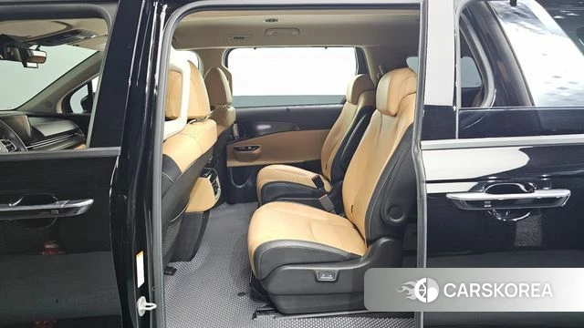Kia Carnival 4th generation 2021 Черный из Кореи, фото 2
