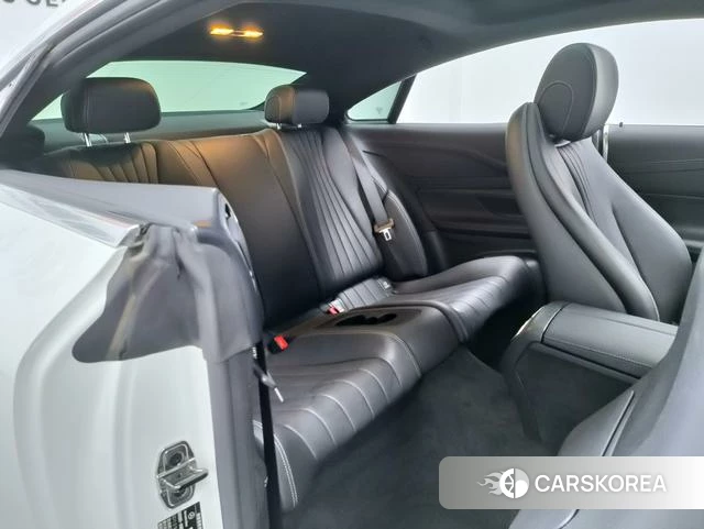 Mercedes-Benz E-class (imported) 2023 Белый из Китая, фото 2