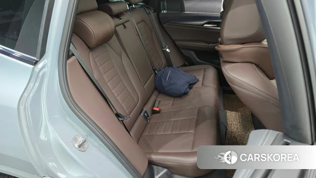 BMW X3 (G01) 2023 Серебристо-серый из Кореи, фото 2