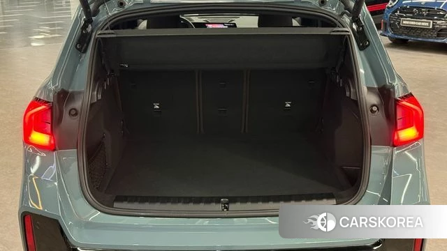 BMW X1 (U11) 2023 Синий нефрит из Кореи, фото 2