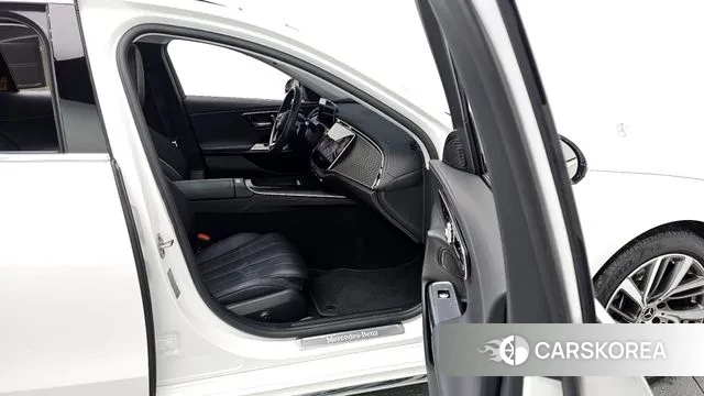 Mercedes-Benz E-Class W214 2024 Белый из Кореи, фото 2