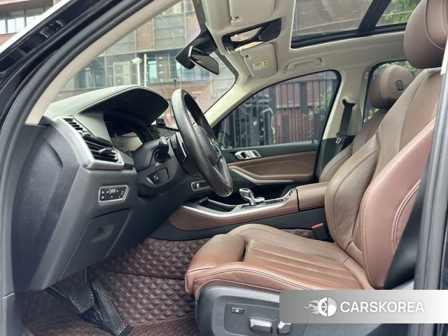 BMW X5 (imported) 2021 Черный из Китая, фото 2