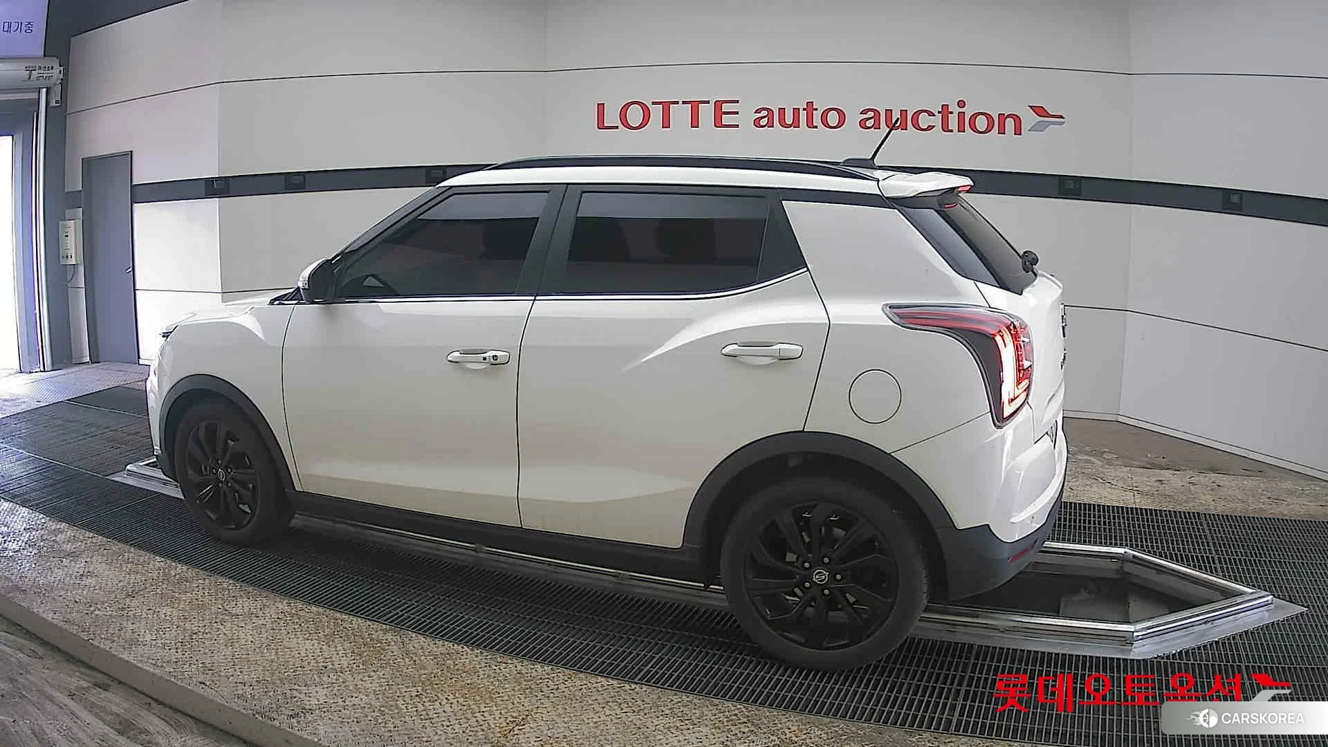 SsangYong Tivoli 2021 Grand White из Кореи, фото 2
