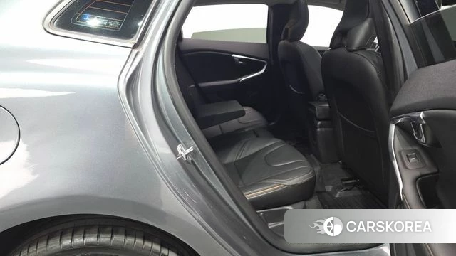 Volvo V40 Cross-Country 2018 Серый из Кореи, фото 2