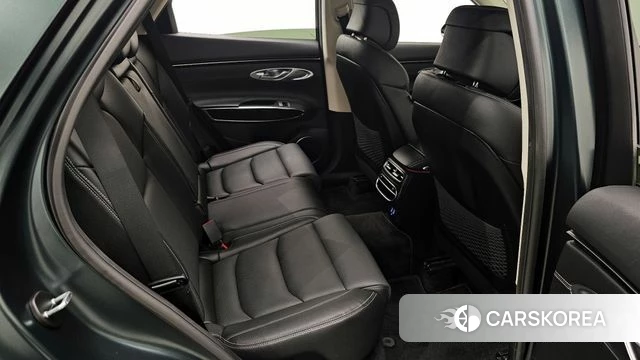 Genesis GV70 2022 Темно-зеленый из Кореи, фото 2