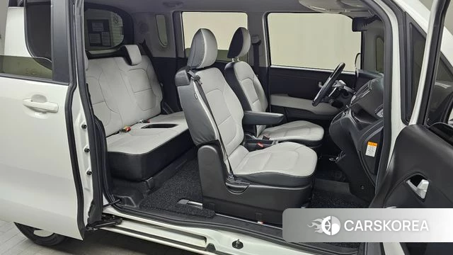 Kia The New Kia Ray EV 2023 Белый из Кореи, фото 2