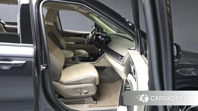 Kia Carnival 4th generation 2023 Серый из Кореи, фото 2
