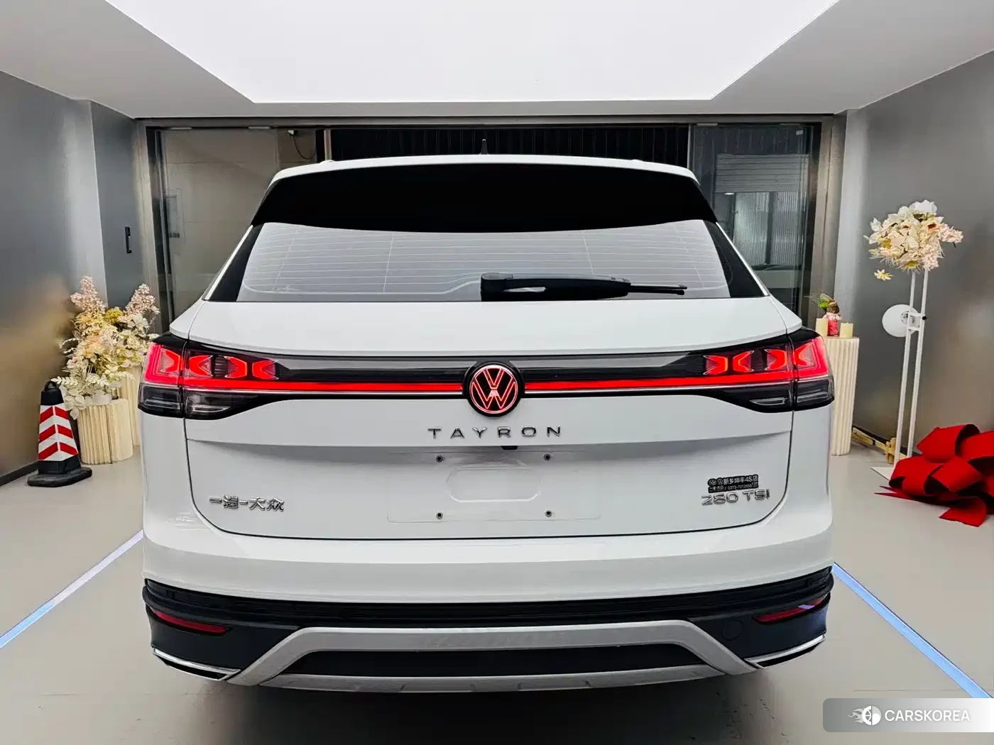 Volkswagen Tayron 2023 Белый из Китая, фото 2