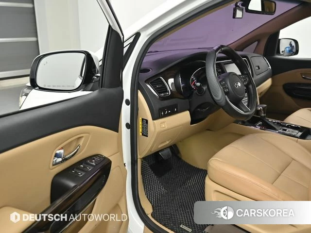 Kia The New Carnival 2018 Белый из Кореи, фото 2