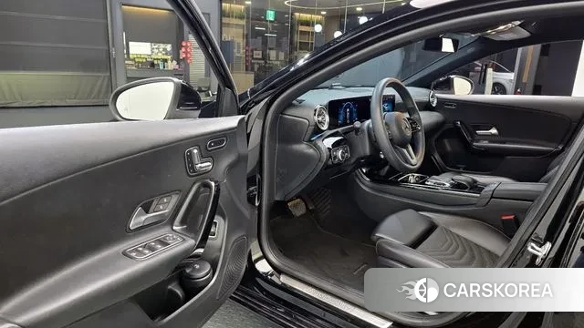 Mercedes-Benz A-Class W177 2020 Черный из Кореи, фото 2