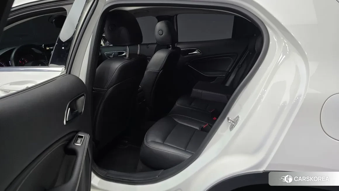 Mercedes-Benz GLA-Class X156 2018 Белый из Кореи, фото 2