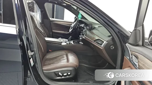 BMW 5 Series (G30) 2020 Синий из Кореи, фото 2