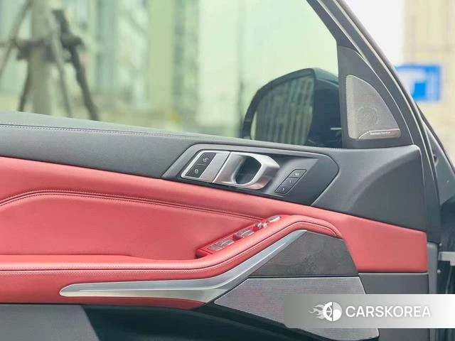 BMW X5 2022 Серебристо-серый из Китая, фото 2