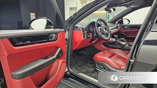 Porsche Cayenne (PO536) 2023 Черный из Кореи, фото 2