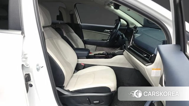 Kia Sportage 5th Generation Hybrid 2021 Белый из Кореи, фото 2