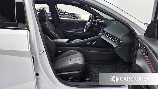 Hyundai The New Avante (CN7) 2025 Белый из Кореи, фото 2