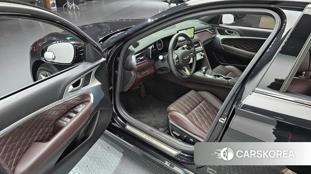 Genesis The New G70 Shooting Brake 2023 Черный из Кореи, фото 2