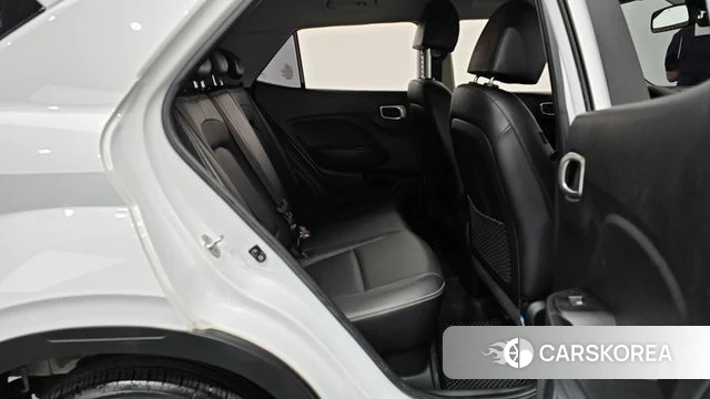 Hyundai Venue 2021 Белый из Кореи, фото 2