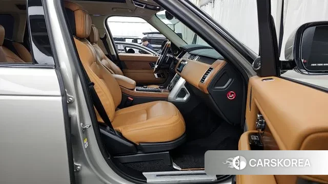 Land Rover Range Rover 4th Generation 2019 Песочный из Кореи, фото 2