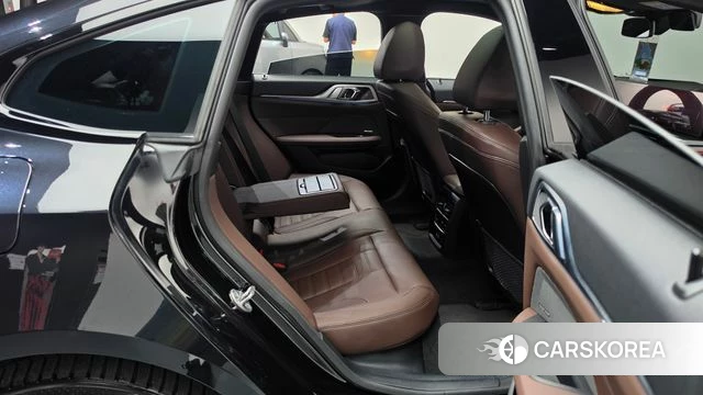 BMW i4 2022 Черный из Кореи, фото 2