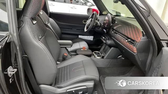 Mini Cooper S 4th Generation 2025 Черный из Кореи, фото 2