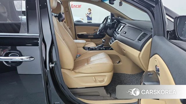 Kia The New Carnival 2018 Черный из Кореи, фото 2