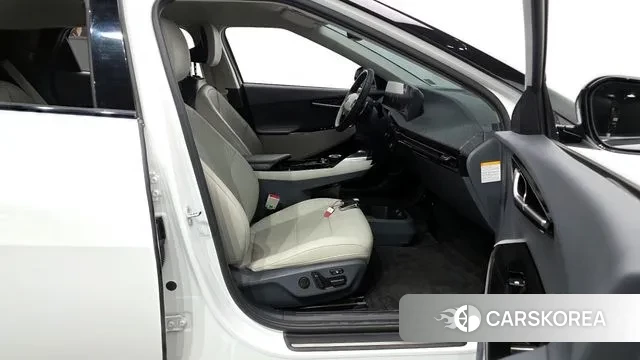 Kia EV6 2022 Серебристо-серый из Кореи, фото 2