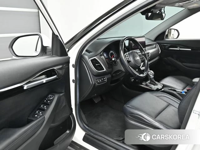 Kia Seltos 2020 Белый из Кореи, фото 2