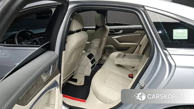 Audi A6 (C8) 2021 Серебряный из Кореи, фото 2