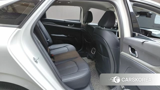 Kia The New K5 3rd generation 2024 Белый из Кореи, фото 2