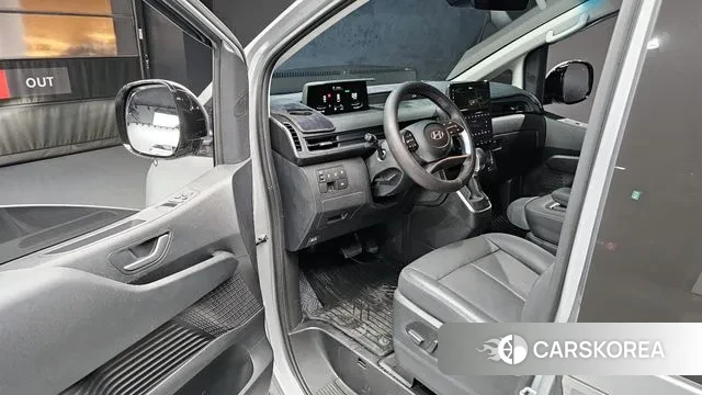 Hyundai Staria 2025 Серебряный из Кореи, фото 2