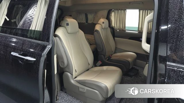 Kia Carnival 4th generation 2023 Черный из Кореи, фото 2