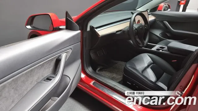 Tesla Model 3 2021 Красный из Кореи, фото 2