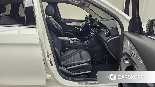 Mercedes-Benz GLC-Class X253 2018 Белый из Кореи, фото 2