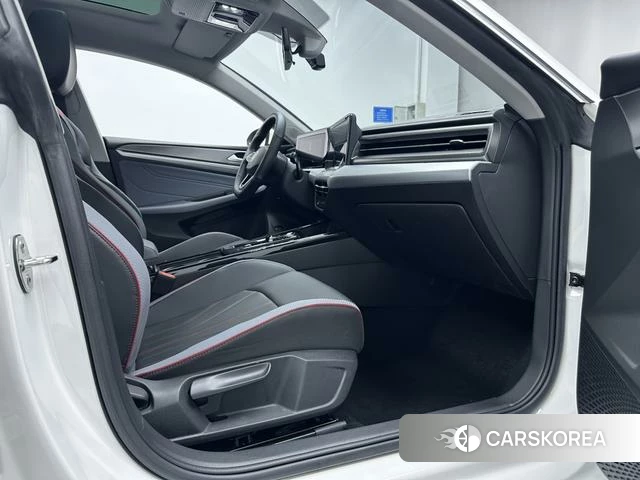 Volkswagen Lingdu 2022 Белый из Китая, фото 2